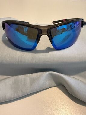 Body Glove Men's Sunglasses with Blue Mirror Lenses